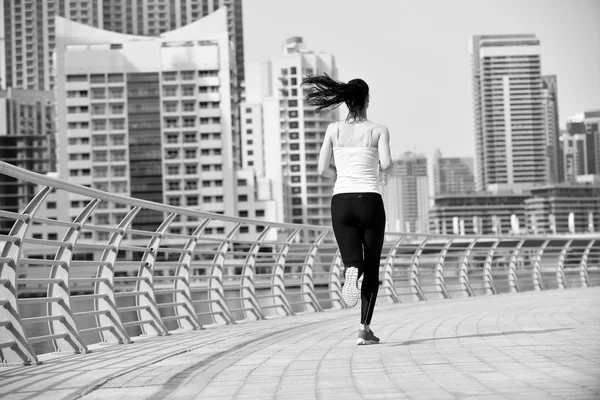 Woman jogging at morning — Stock Photo, Image
