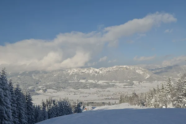 Paesaggio montano invernale — Foto Stock