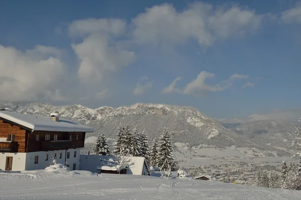 Winter vakantiehuis — Stockfoto