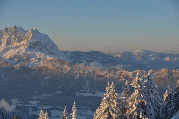 Paysage de montagne d'hiver — Photo