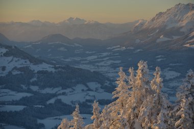 Kış Dağı Manzarası