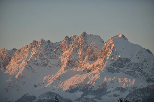 Winterliche Berglandschaft — Stockfoto
