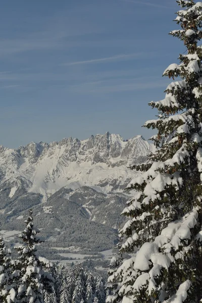 Paysage de montagne d'hiver — Photo