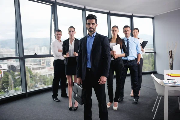 Gente de negocios en una reunión en la oficina — Foto de Stock