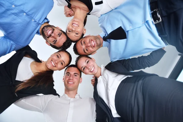 Gruppe der Geschäftsleute schließt sich zusammen — Stockfoto