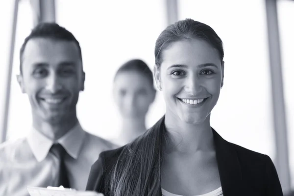 Gente de negocios en una reunión en la oficina — Foto de Stock