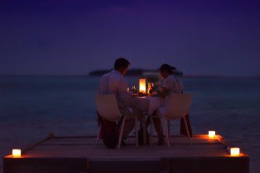 Romantik Çift açık akşam yemeği
