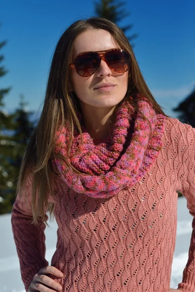 Happy woman at winter — Stock Photo, Image