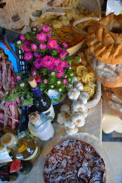 Comida buffet cubierta en restaurante de lujo —  Fotos de Stock