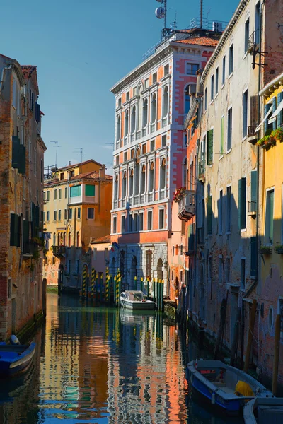 La arquitectura de la antigua Venecia. Italia —  Fotos de Stock