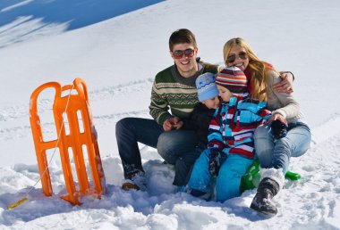 Eğleniyor taze kar kış tatil aile