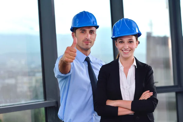 Business folk gruppen i ett möte på kontoret — Stockfoto