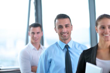 iş insanlar grubu ofisinde bir toplantıda