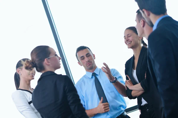 Mensen bedrijfsgroep in een vergadering op kantoor — Stockfoto