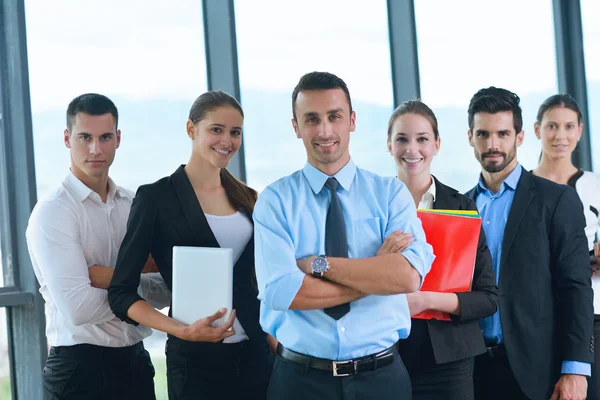 Business folk gruppen i ett möte på kontoret — Stockfoto