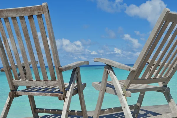 Sedie da spiaggia tropicali — Foto Stock