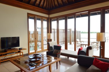 tropikal su ev Villa