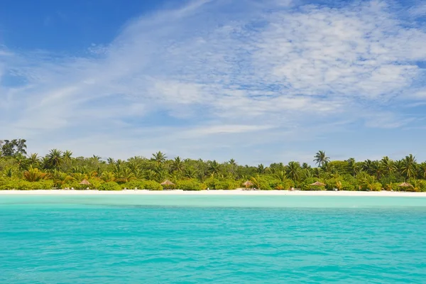 Tropical beach — Stock Photo, Image