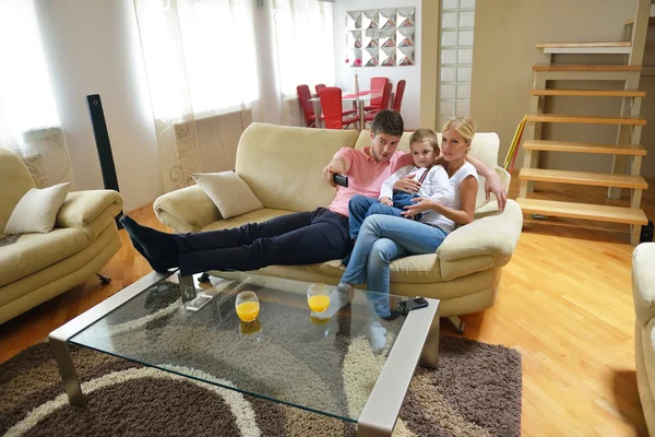 Família em casa — Fotografia de Stock