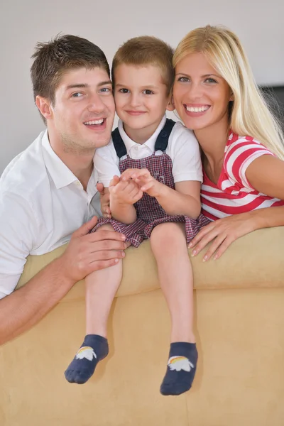 Família em casa — Fotografia de Stock