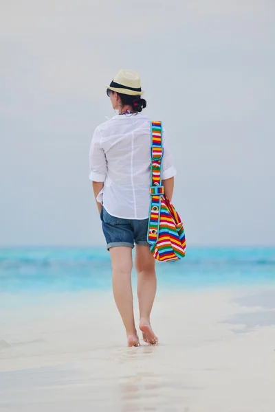 Woman enjoy summer vacation — Stock Photo, Image