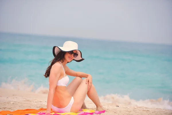 Woman at summer vacation — Stock Photo, Image