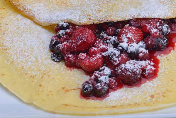 Fruit pancake — Stock Photo, Image
