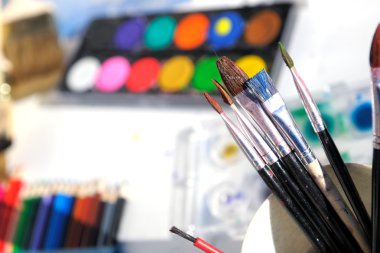 Sanatçı araçları