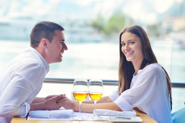 Par som äter lunch — Stockfoto