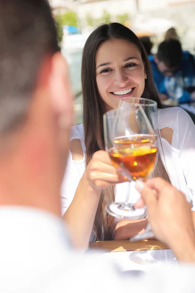 Couple having lunch — Stock Photo, Image