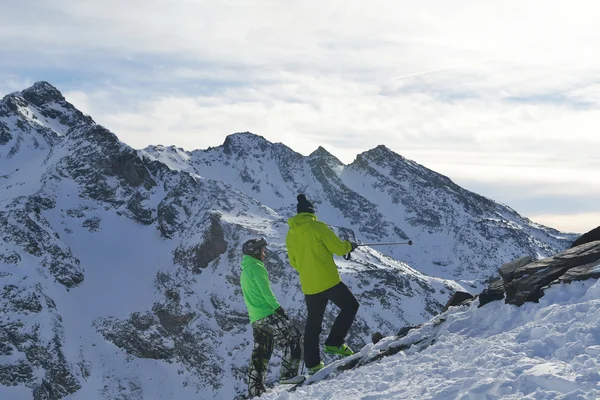 Gente en Mountain Hill — Foto de Stock