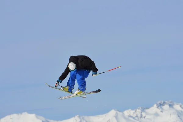 Skier — Stock Photo, Image