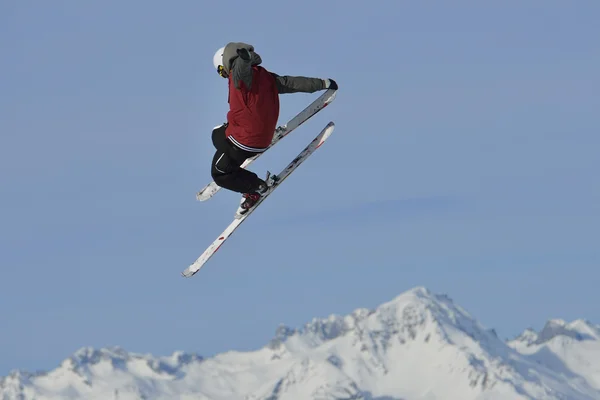 Skier — Stock Photo, Image