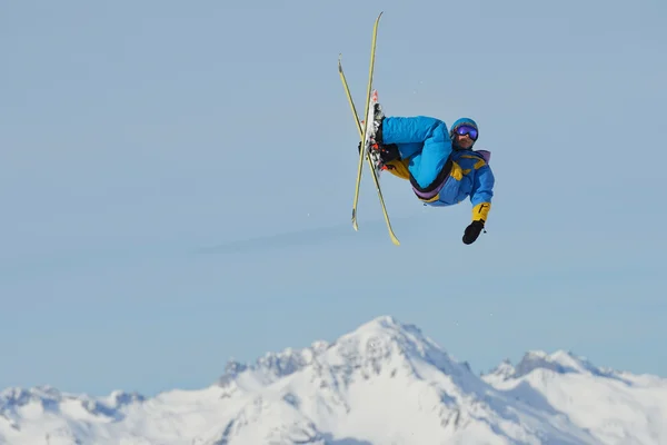 Skier — Stock Photo, Image