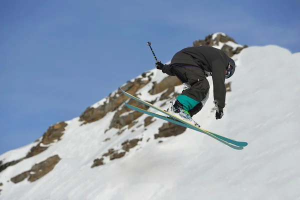 Skier — Fotografie, imagine de stoc