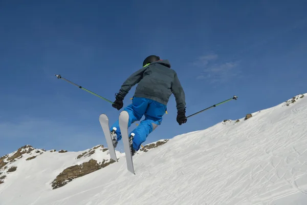 Skier — Stock Photo, Image