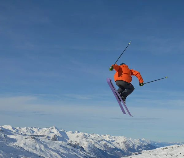 Skier — Stock Photo, Image