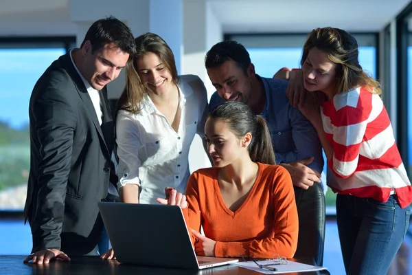 Empresários em reunião — Fotografia de Stock