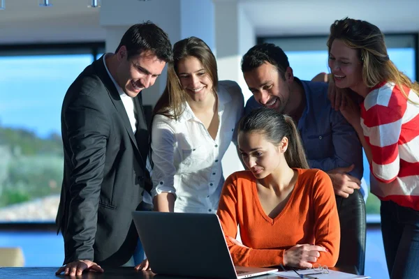 Gente de negocios en reunión — Foto de Stock