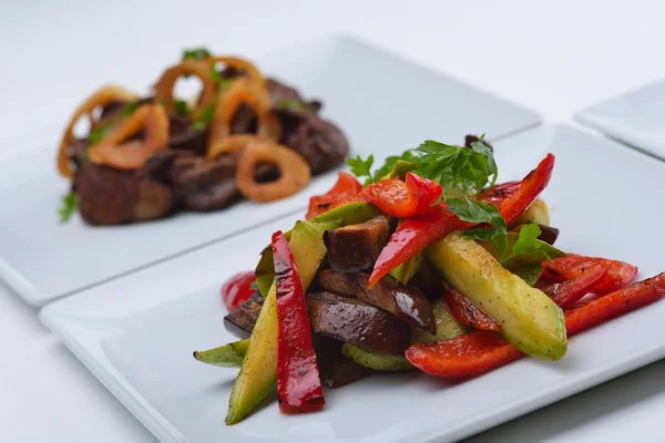 Grilled fresh meat and vegetables — Stock Photo, Image