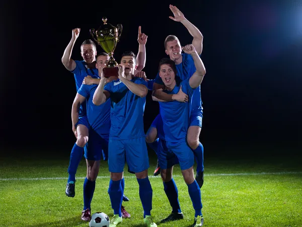 Futbol oyuncuları zaferini kutluyor — Stok fotoğraf