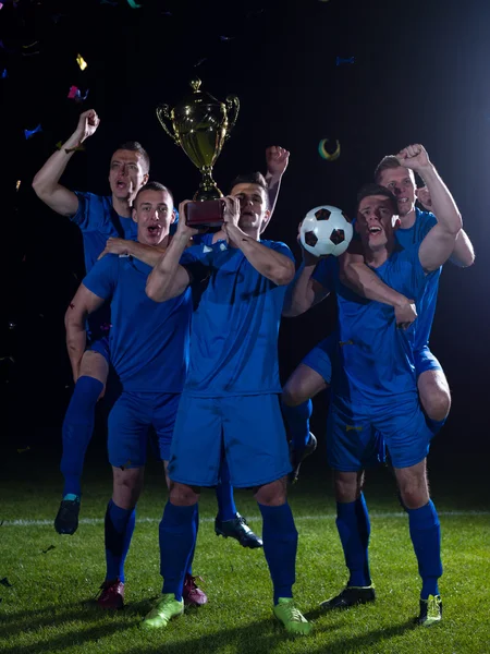 Fotbollspelare firar seger — Stockfoto