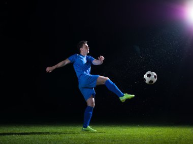 futbol oyuncusu