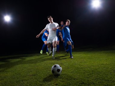 Futbol oyuncular duel