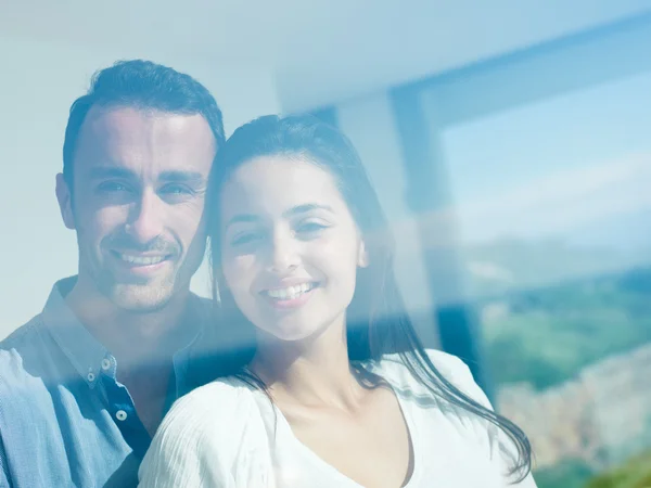 Relaxed young couple — Stock Photo, Image