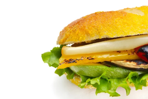 グリルした野菜とチーズのサンドイッチ — ストック写真