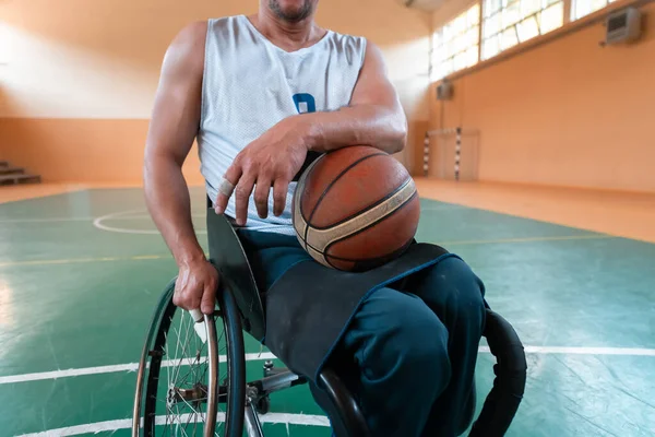 Close Foto Van Rolstoelen Gehandicapte Oorlogsveteranen Die Basketbal Spelen Het — Stockfoto