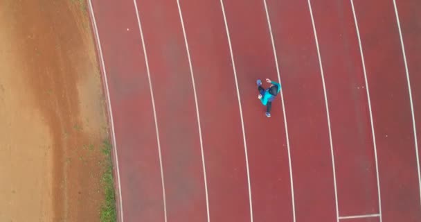 Filmaufnahme Einer Jungen Arabischen Sportlerin Mit Athletischem Körper Hijab Die — Stockvideo