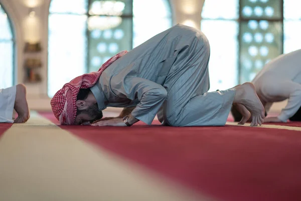 Kelompok Muslim Orang Berdoa Namaz Masjid — Stok Foto