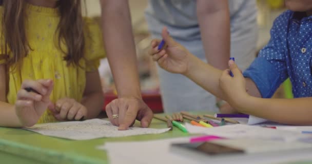 Creative Kids Art Class Daycare Center Elementary School Classroom Drawing — Stock Video